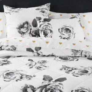 Pottery Barn Teen Emily & Meritt Bed of Roses